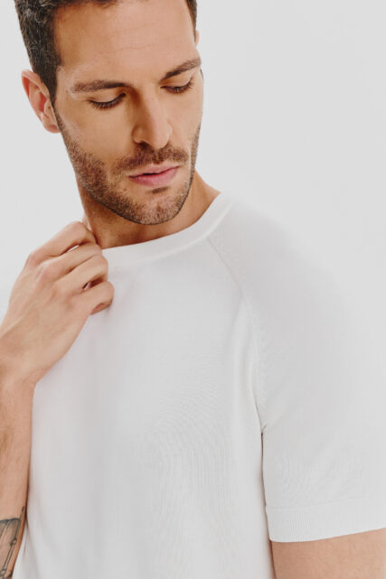 Dzianinowy T-shirt Biały z Jedwabiem Paulo