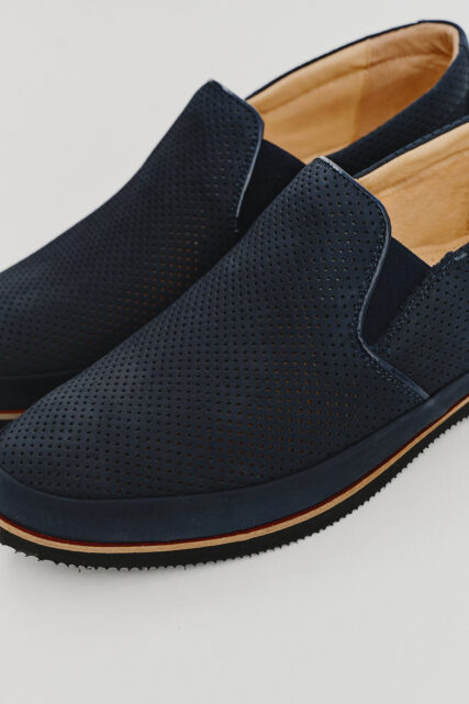 Buty Wsuwane z Perforowanej Skóry Nubuk Granatowe Paulo